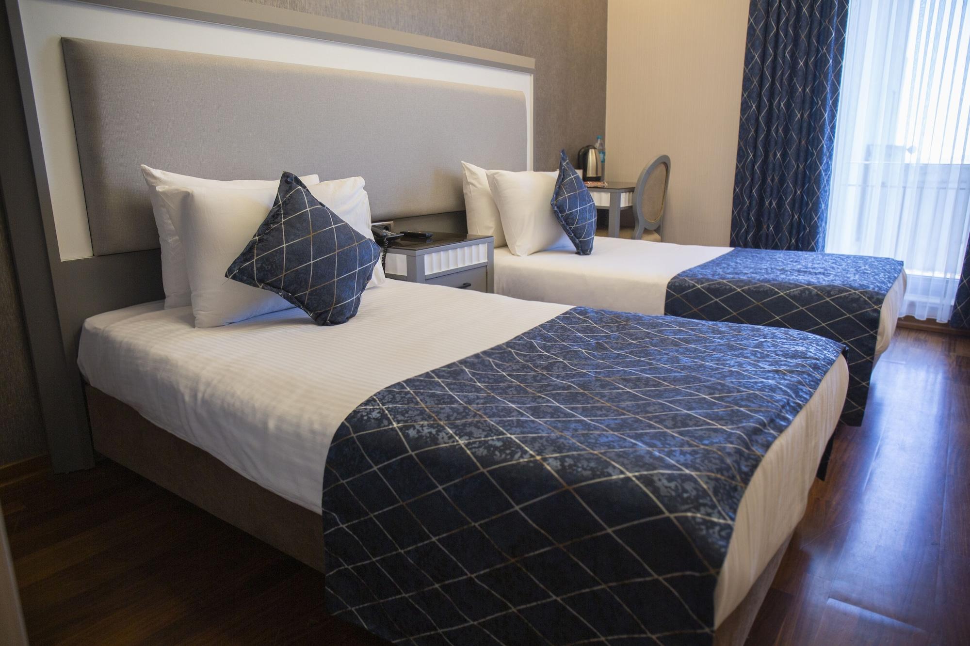 Nova Plaza Park Hotel Истанбул Екстериор снимка
