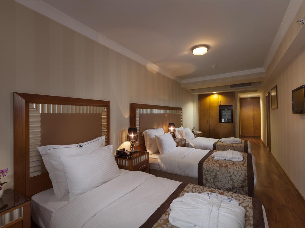 Nova Plaza Park Hotel Истанбул Екстериор снимка