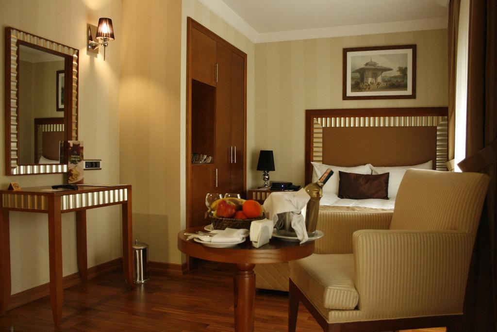 Nova Plaza Park Hotel Истанбул Екстериор снимка