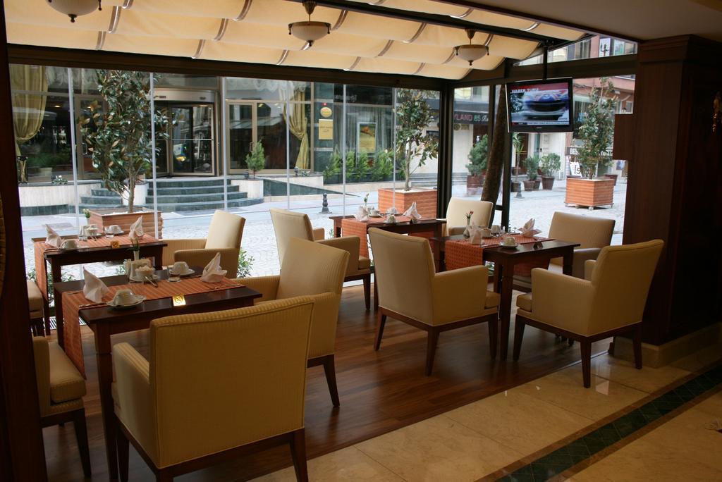 Nova Plaza Park Hotel Истанбул Екстериор снимка